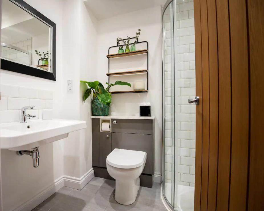 Dream Stays Bath - Beau Street Room photo